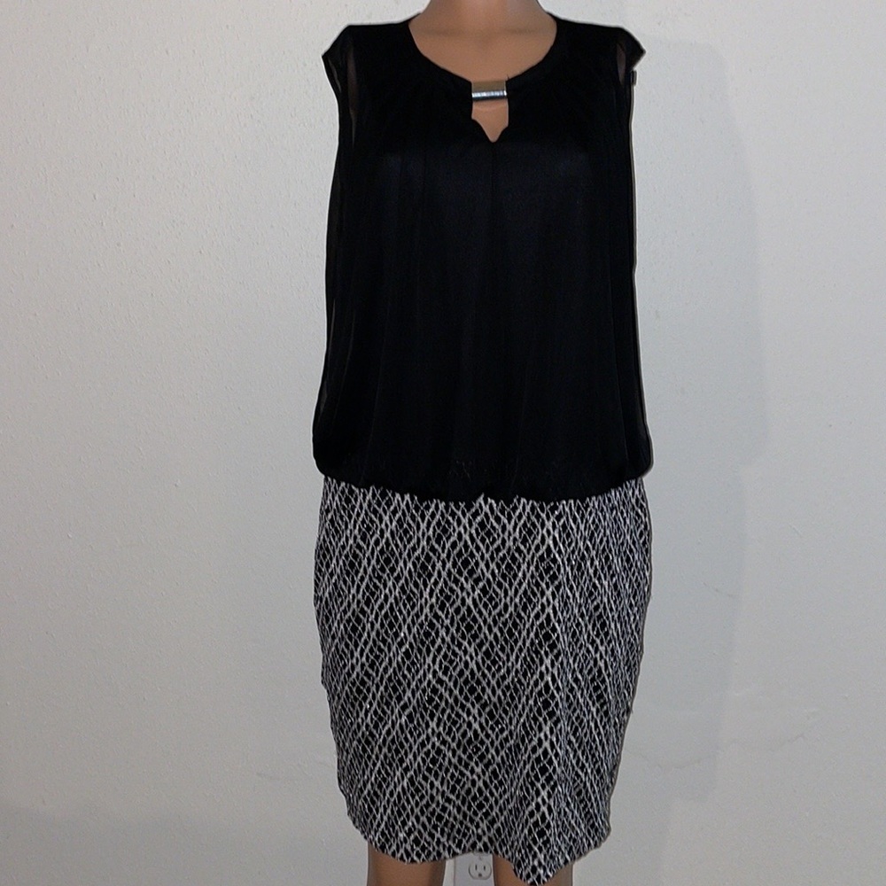 Perceptions New York Sleeveless  Dress with Silver front Embellishments.  EUC